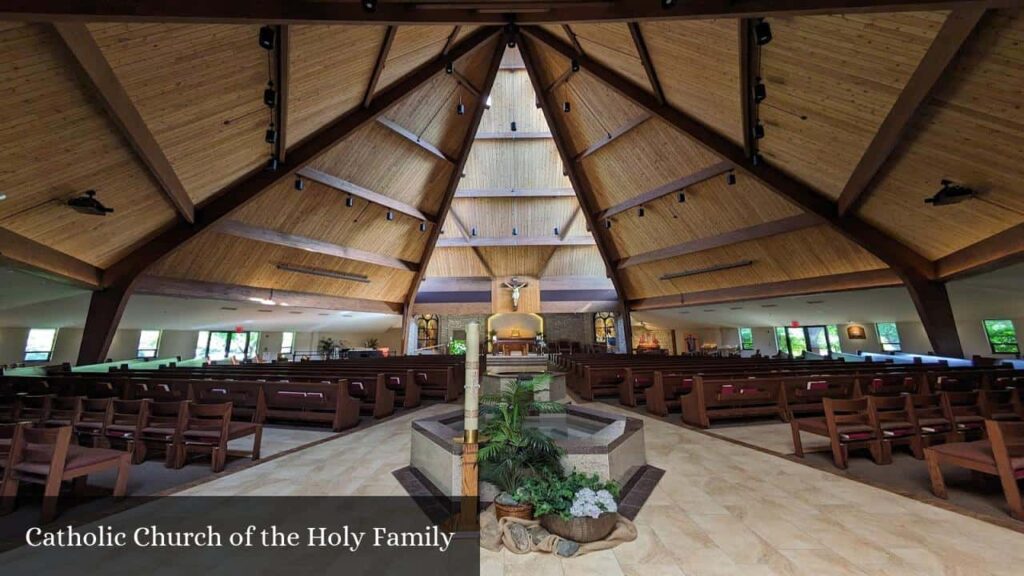 Catholic Church of the Holy Family - Novi (Michigan)