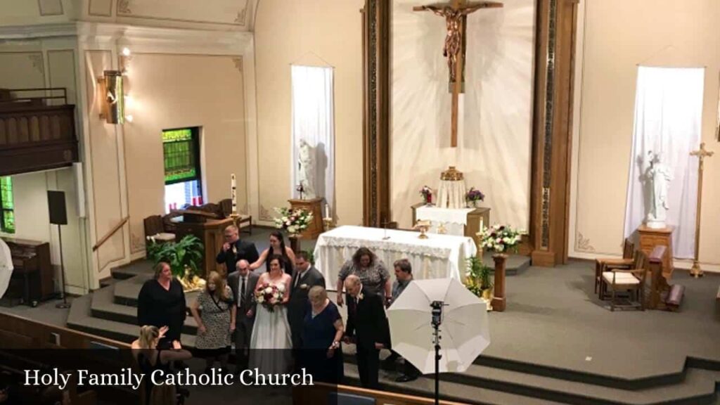 Holy Family Catholic Church - Davenport (Iowa)