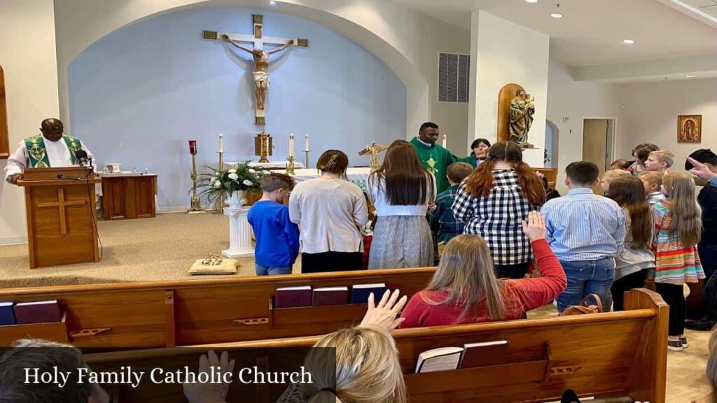 Holy Family Catholic Church - Lafayette (Tennessee)