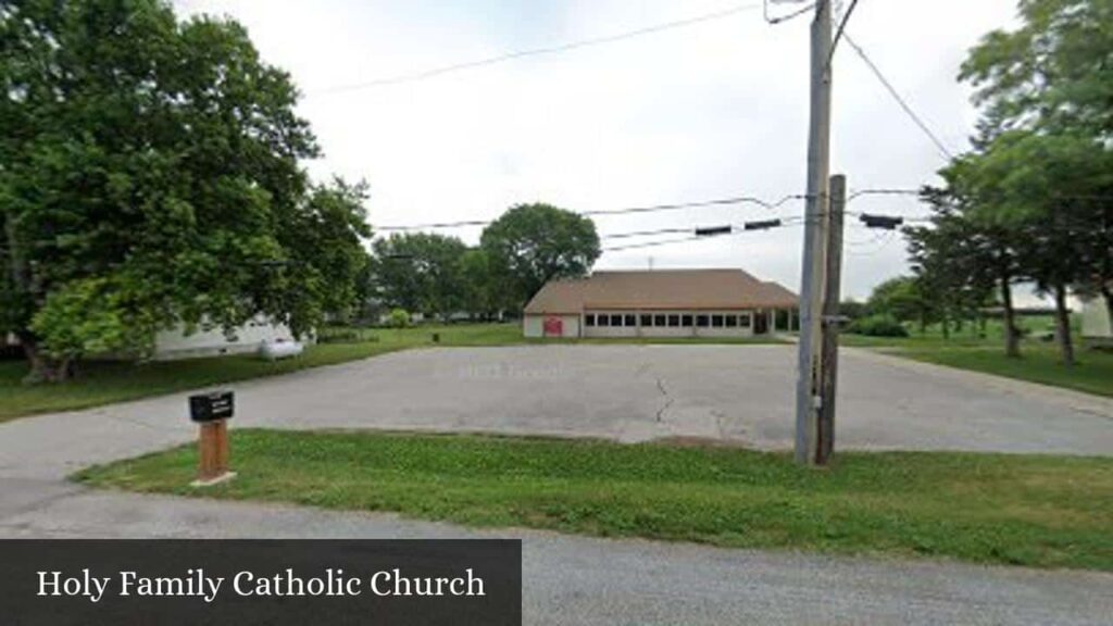 Holy Family Catholic Church - Mondamin (Iowa)