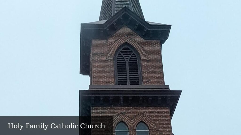 Holy Family Catholic Church - Silver Lake (Minnesota)