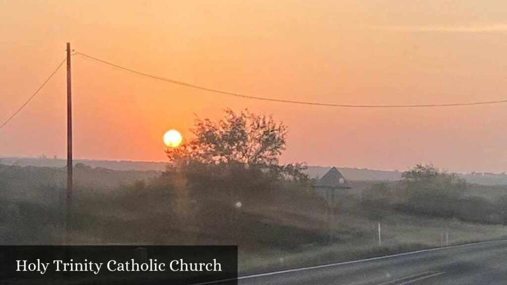 Holy Trinity Catholic Church - Falcon Heights (Texas)
