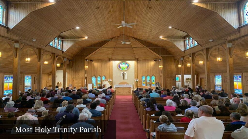 Most Holy Trinity Parish - East Hampton (New York)