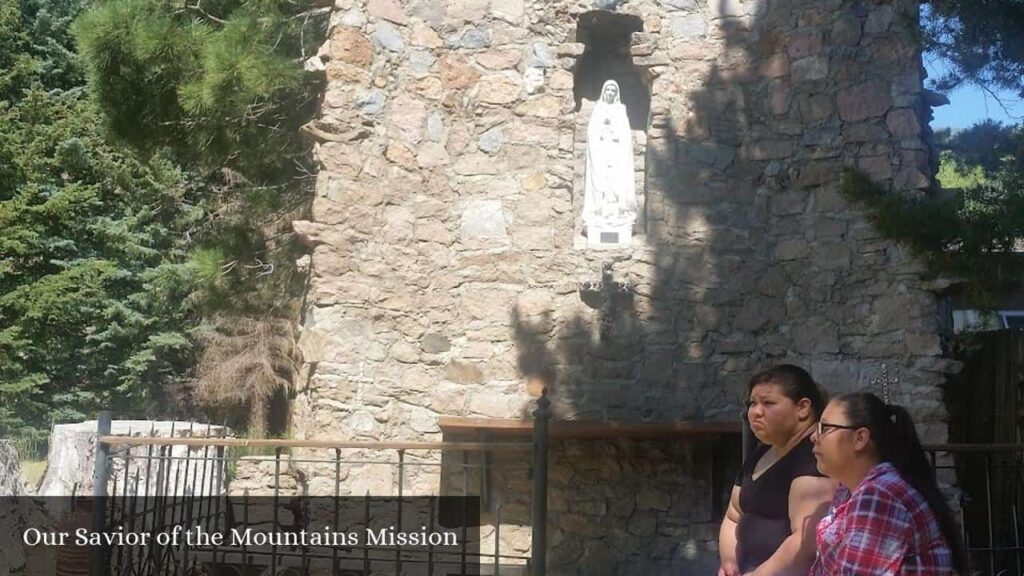 Our Savior of the Mountains Mission - Lee Vining (California)