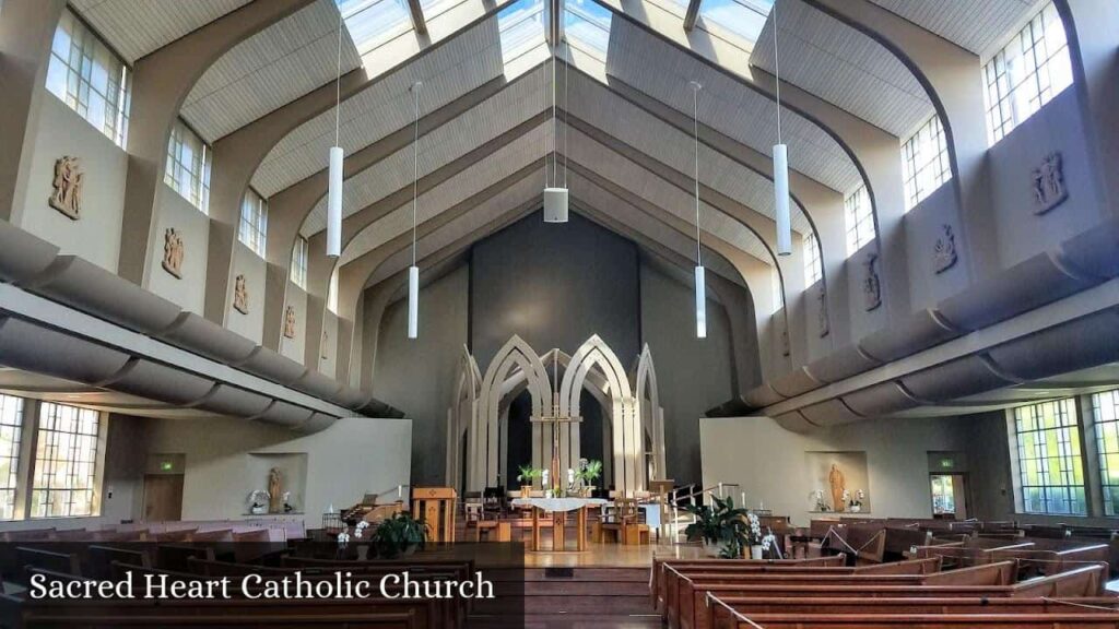 Sacred Heart Catholic Church - Clyde Hill (Washington)