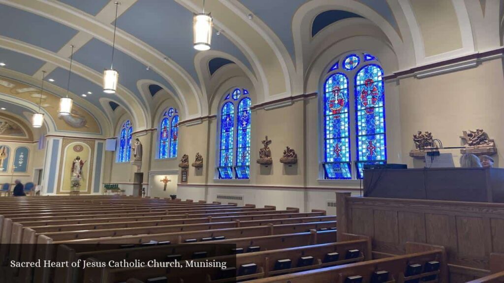 Sacred Heart of Jesus Catholic Church - Munising (Michigan)