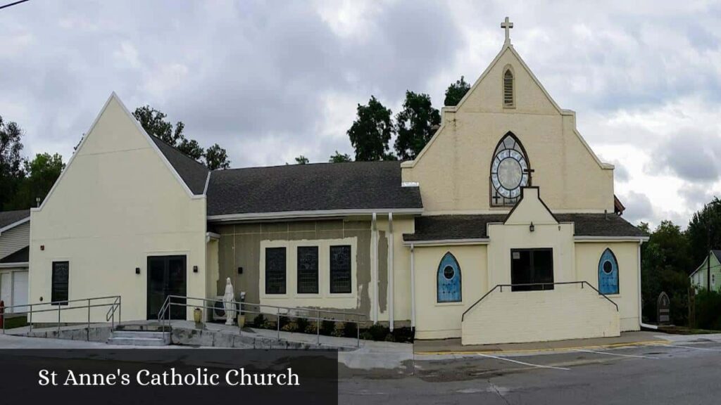 St Anne's Catholic Church - Logan (Iowa)