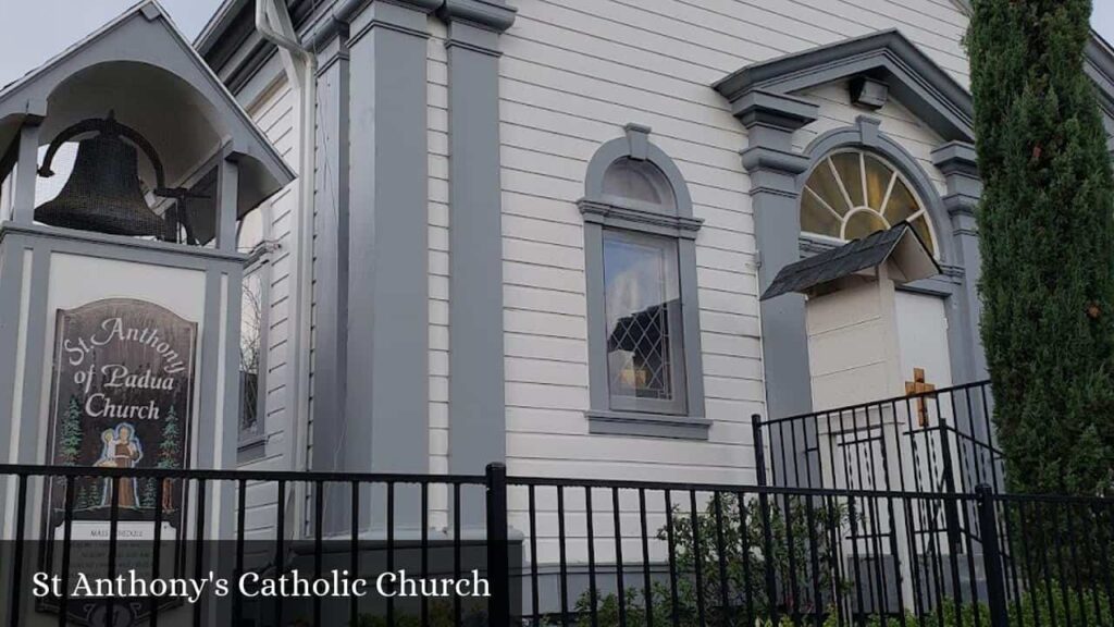 St Anthony's Catholic Church - Willits (California)