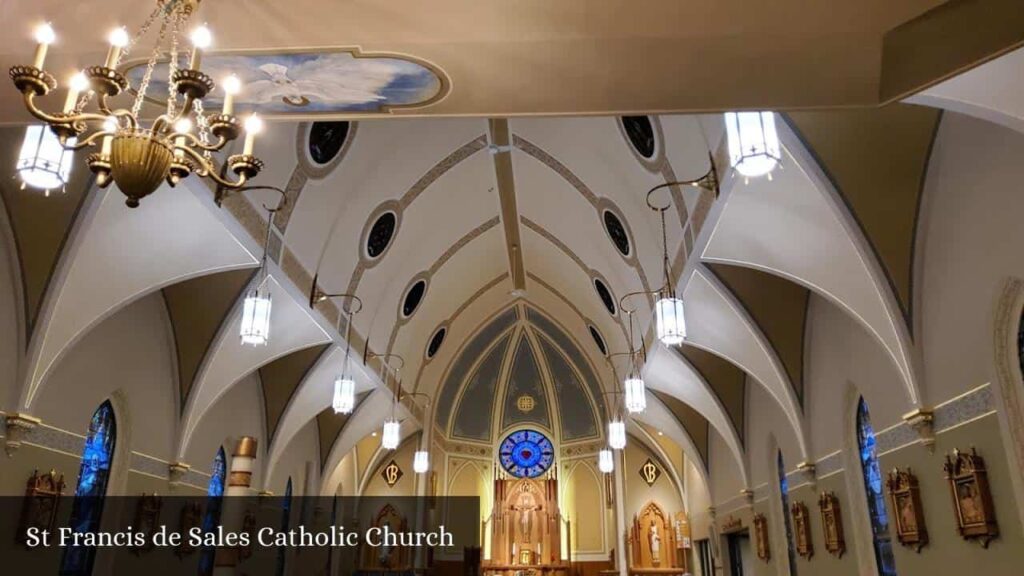 St Francis De Sales Catholic Church - Lake Geneva (Wisconsin)