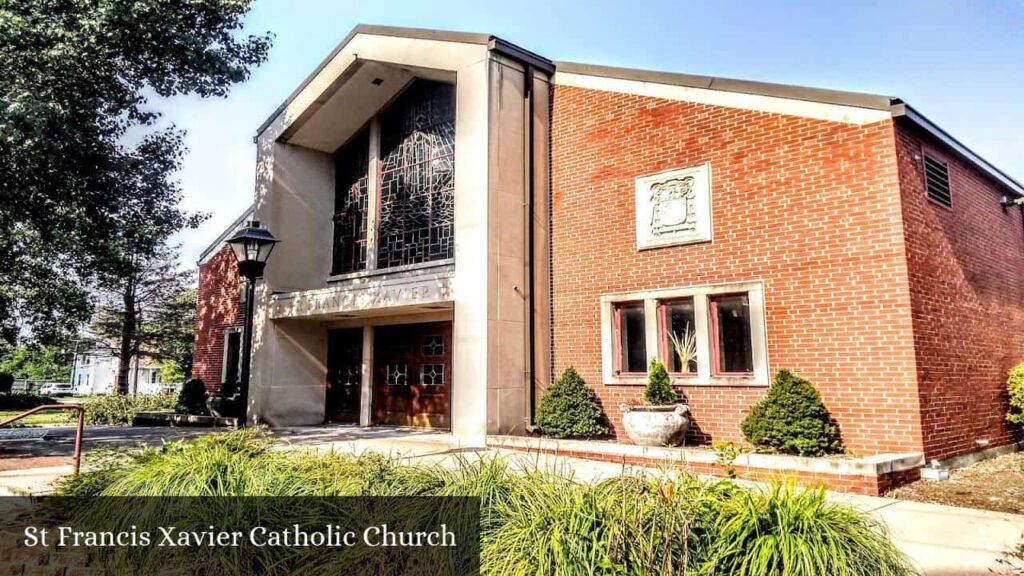 St Francis Xavier Catholic Church - Carbondale (Illinois)