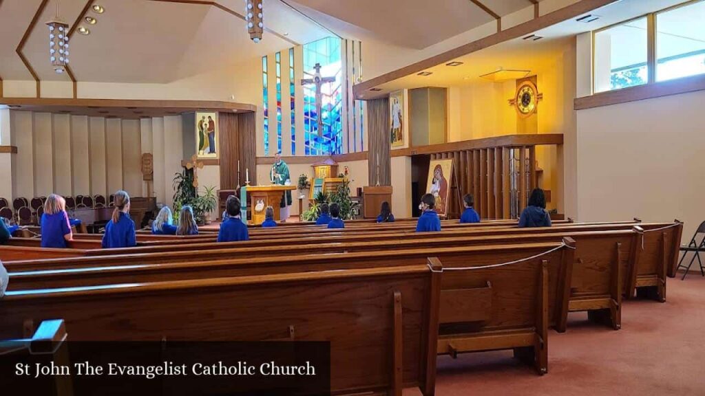 St John The Evangelist Catholic Church - Spring Green (Wisconsin)