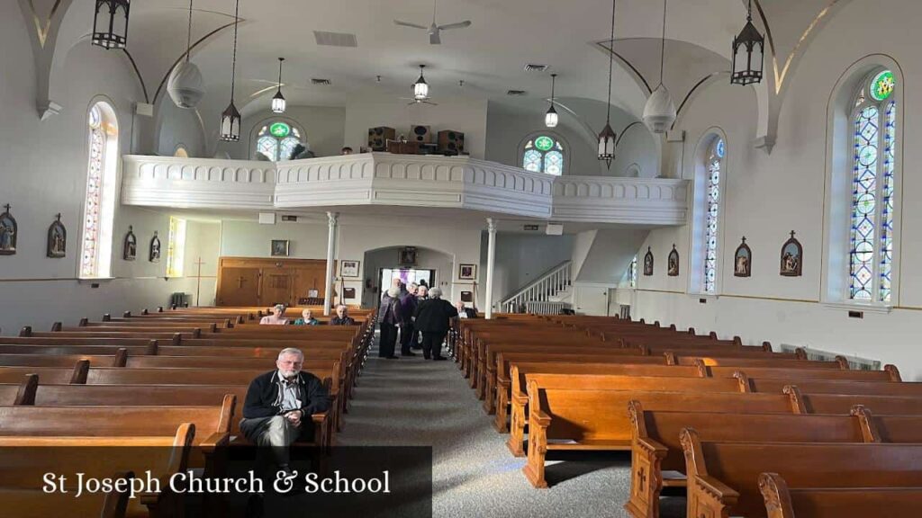 St Joseph Church & School - Hazel Green (Wisconsin)