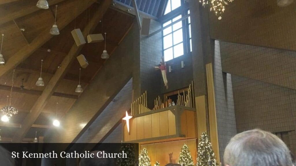 St Kenneth Catholic Church - Plymouth (Michigan)