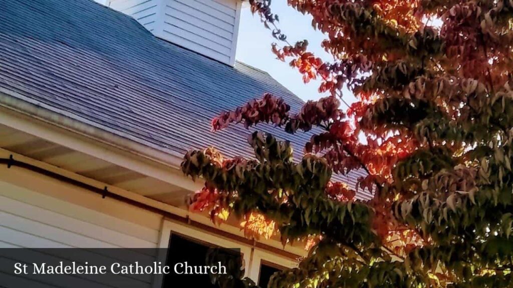 St Madeleine Catholic Church - Tiverton (Rhode Island)