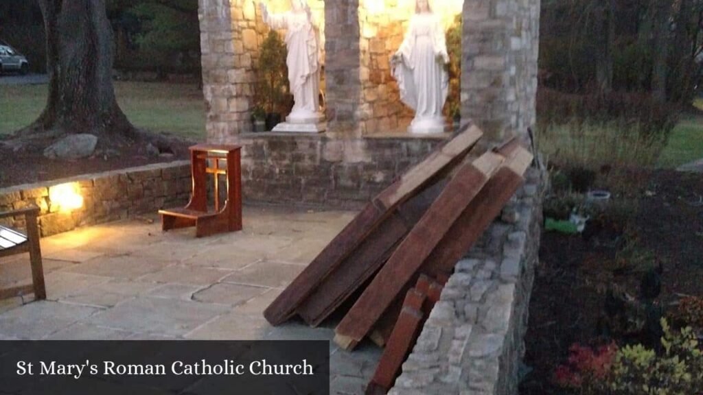 St Mary's Roman Catholic Church - Ridgefield (Connecticut)