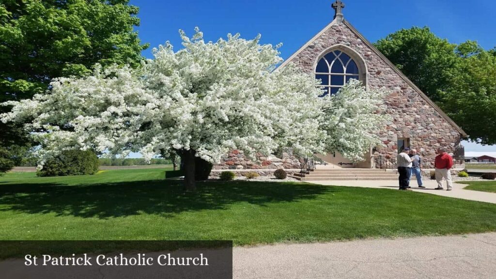 St Patrick Catholic Church - New London (Wisconsin)