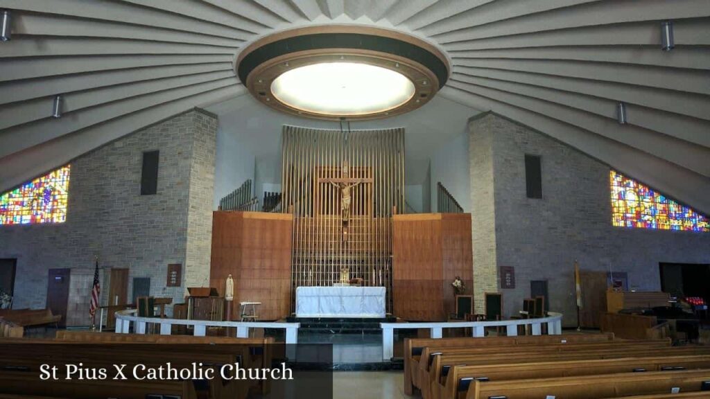 St Pius X Catholic Church - Rock Island (Illinois)