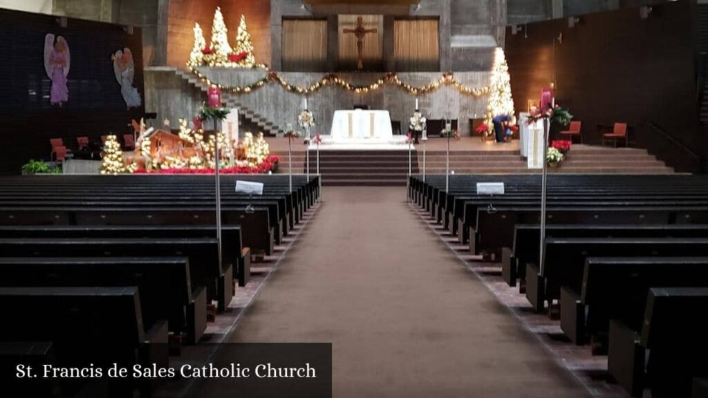 St. Francis De Sales Catholic Church - Norton Shores (Michigan)