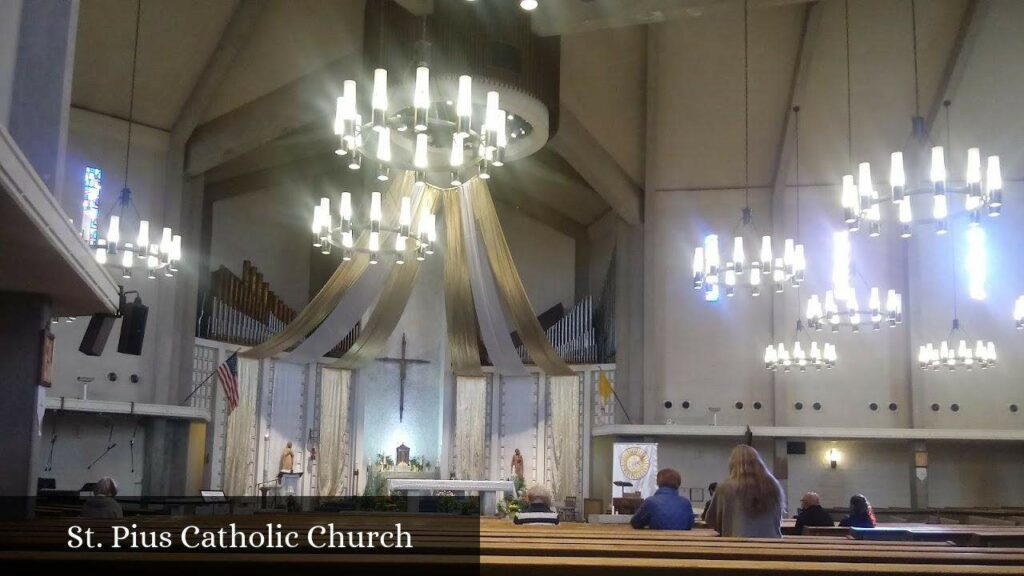 St. Pius Catholic Church - Redwood City (California)